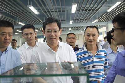 珠海一職實(shí)驗(yàn)學(xué)校、新青科技園齊獲市長鄭人豪點(diǎn)贊